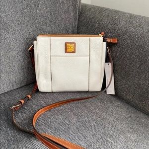 D&B PEBBLE GRAIN LEXINGTON CROSSBODY
